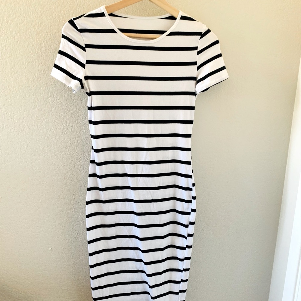 Bodycon Dress White and Black Striped